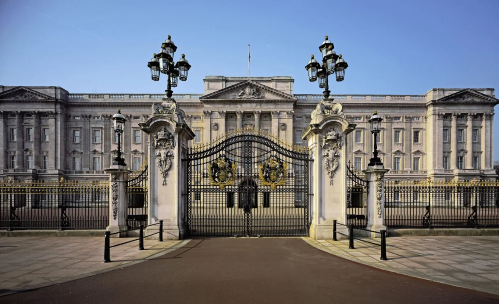 Australia’s Prime Minister Backs Removal of Prince Andrew from Royal Succession, Signaling Potential Shift in Commonwealth Realms