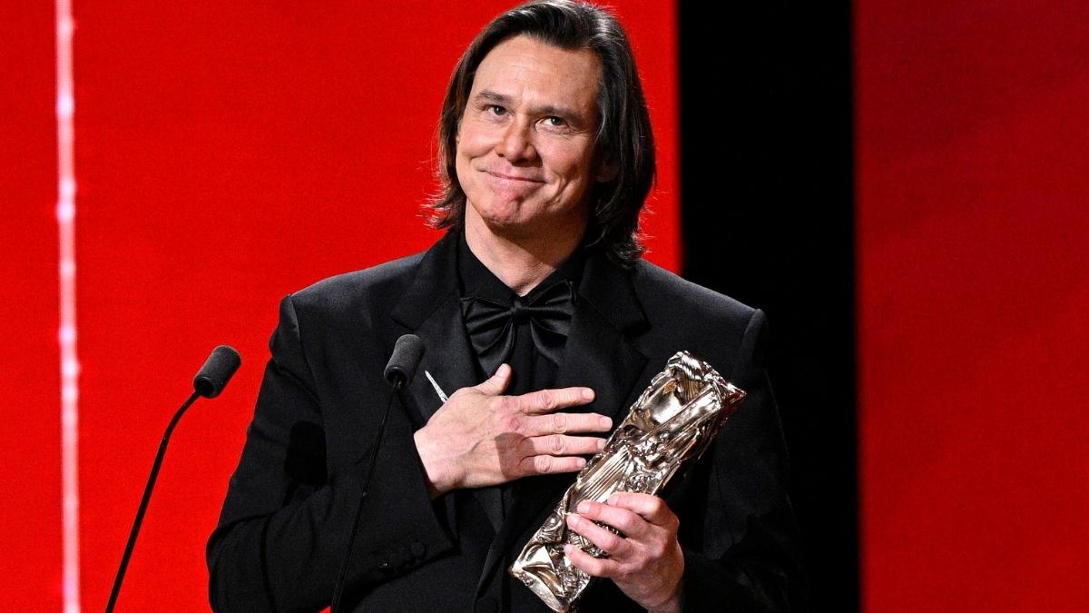 Jim Carrey Honors French Heritage with Self-Deprecating Charm at the 51st César Awards