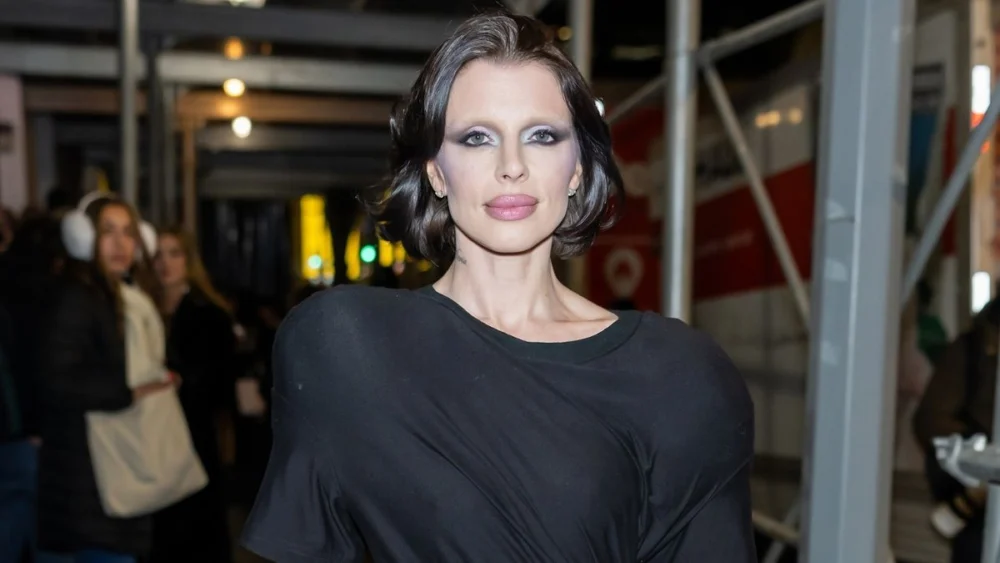 Julia Fox Nails Mob Wife Aesthetic with Super Bold Aknvas Bodysuit and Animal Print Accessories