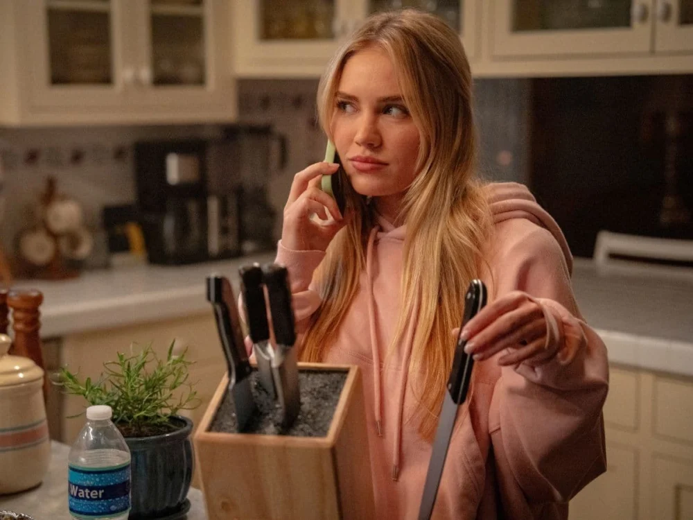 Scream 7 Review: Kevin Williamson Returns to Woodsboro for a Nostalgic but Safe Course Correction