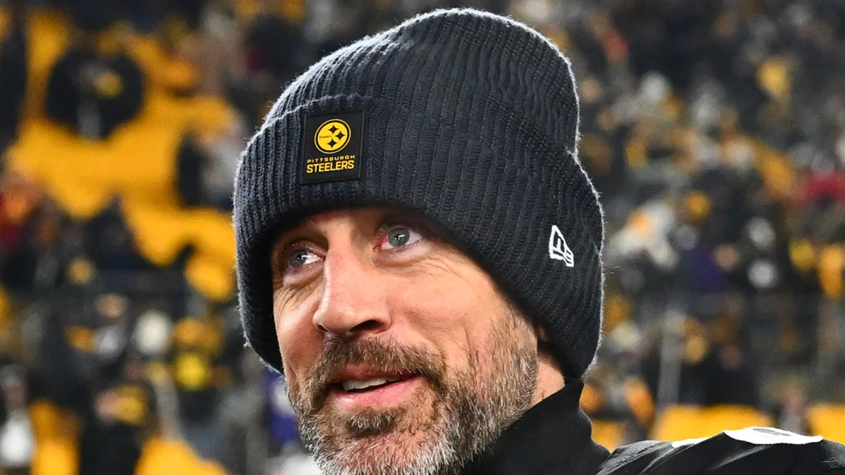 Aaron Rodgers Reunites With His Family After Years of Estrangement