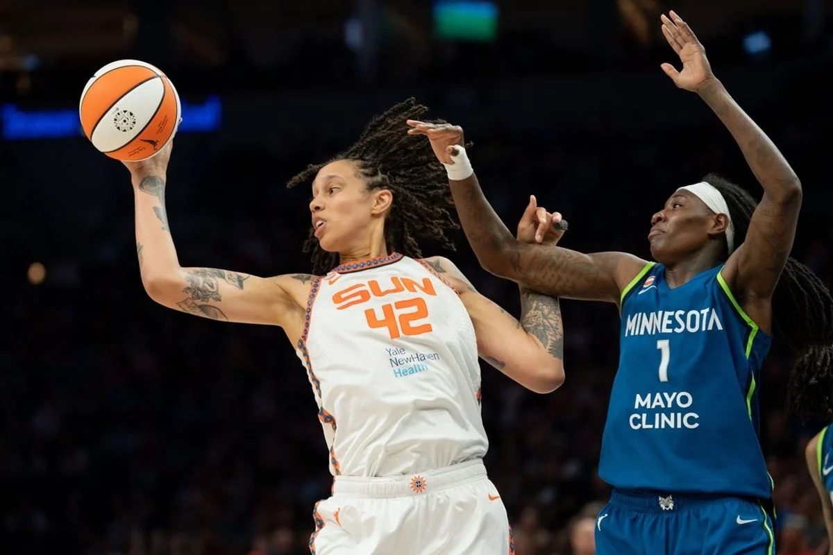 Brittney Griner Returns to Phoenix as Connecticut Sun Face Struggling Mercury