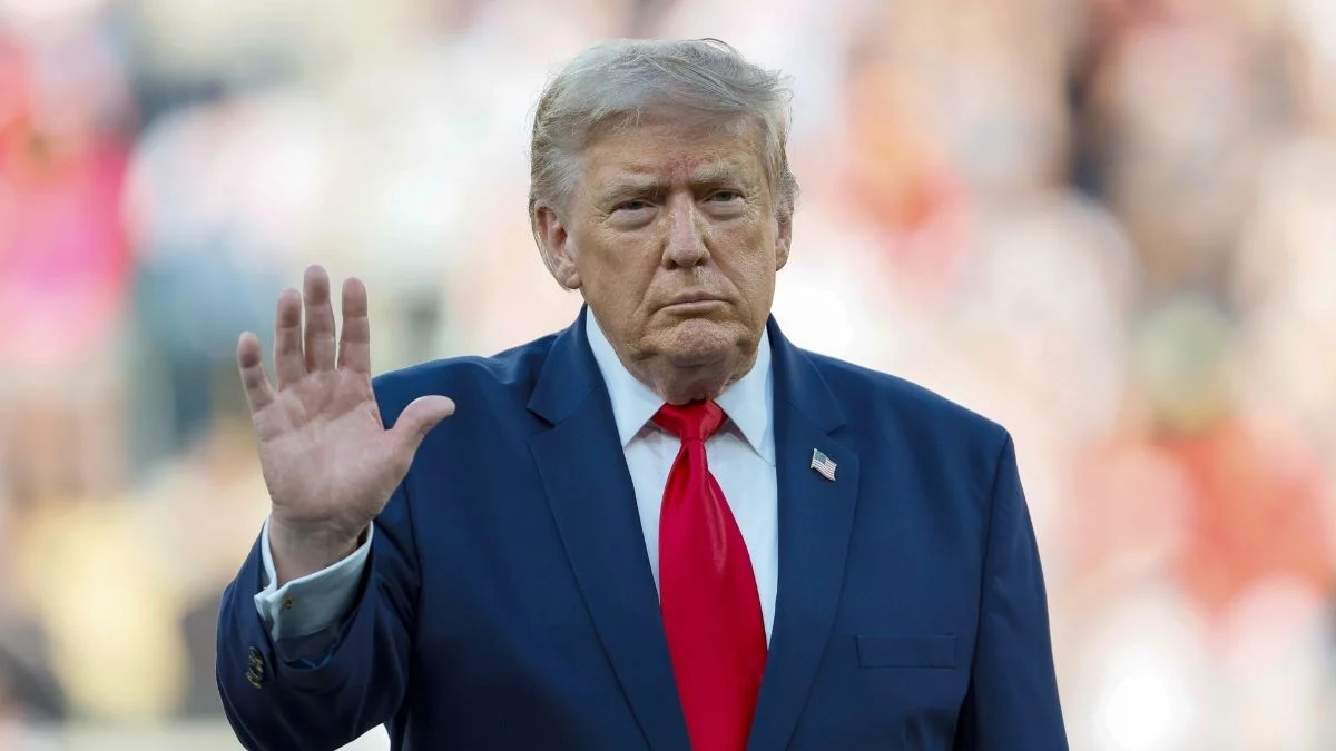 CNN Anchor Dana Bash Accuses Donald Trump of Profiting from Presidency Amidst Truth Social API Launch