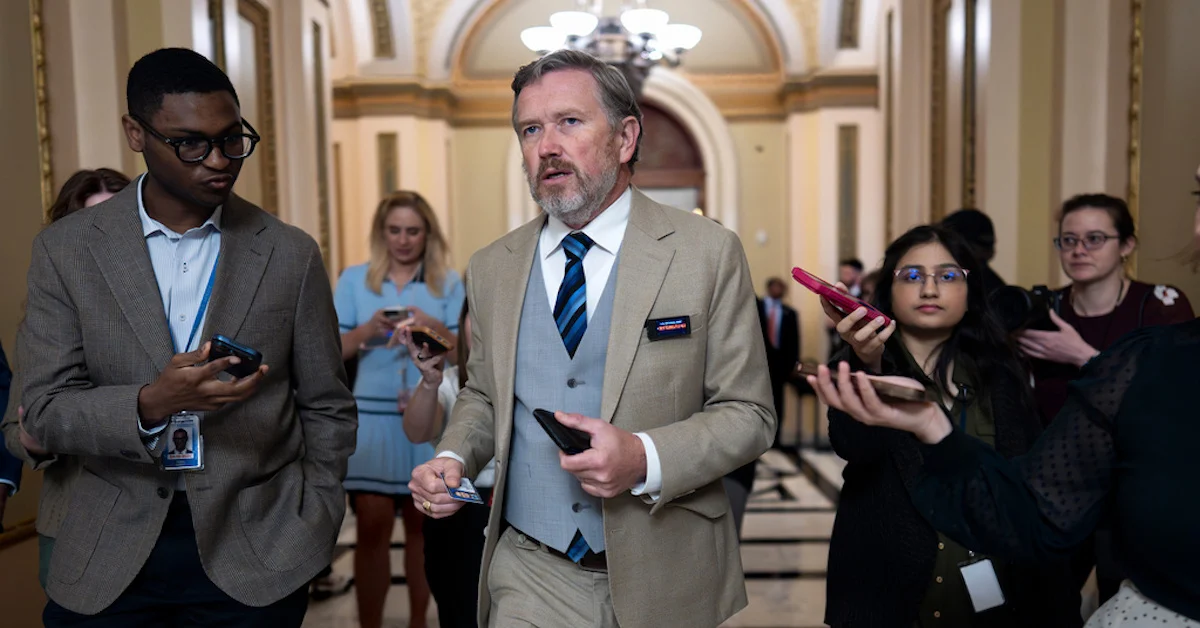 Rep Thomas Massie Criticizes Republican Leadership Over Limited Legislative Schedule Ahead of Midterm Elections