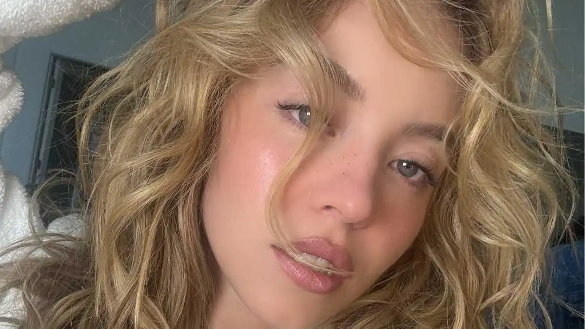 Sydney Sweeney Ignites Social Media with "A Little Aussie Dump" Featuring a Striking Bikini Ensemble
