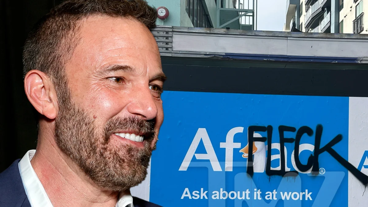 Ben Affleck Quacking Up a New Deal?!? Mysterious Ads All Over L.A.