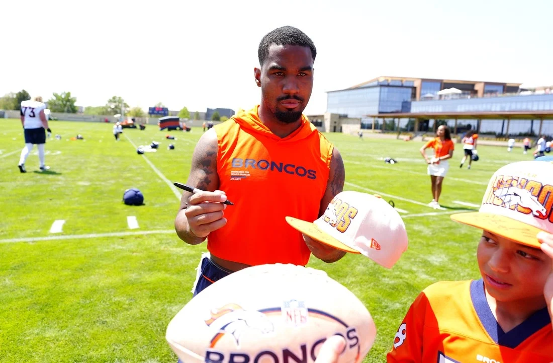 Broncos’ New Star Wide Receiver Jaylen Waddle Sidelined with Muscle Strain During Training Camp