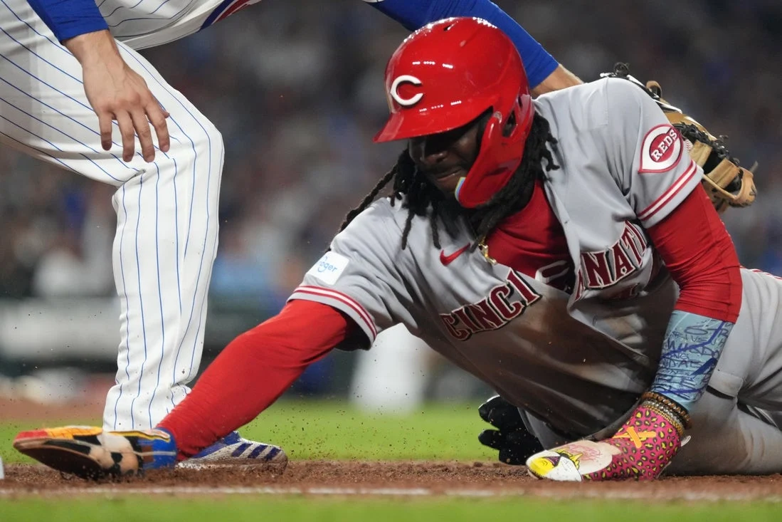 Elly De La Cruz Exits Reds’ Victory Over Cubs with Left Quad Tightness, Raising Concerns for Cincinnati
