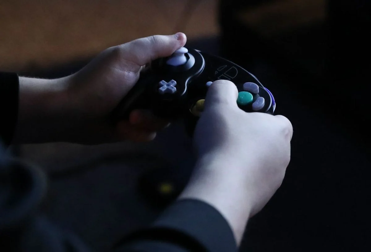 Esports World Cup: G2 Esports and FUT Esports Stage Dramatic Comebacks as Playoffs Commence in Paris