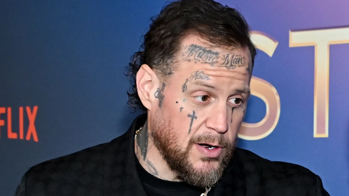 Jelly Roll Stepping Away From Touring… Needs Time To Heal