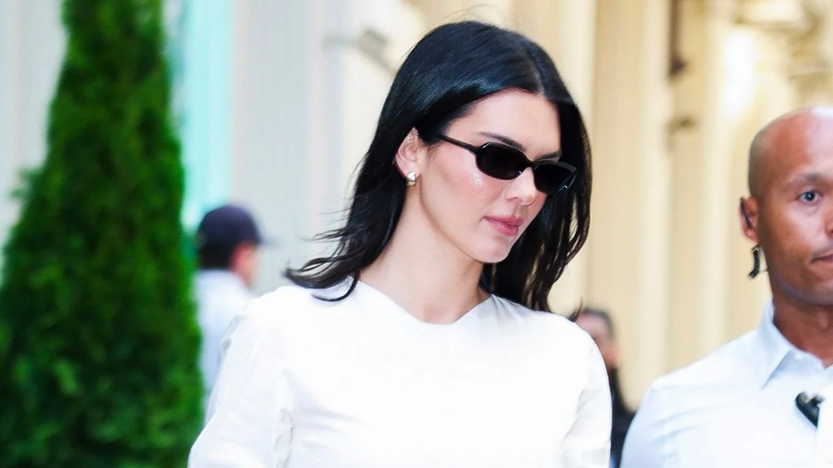 Kendall Jenner and Jacob Elordi Share a Low-Key London Moment Amidst Royal Family Speculation
