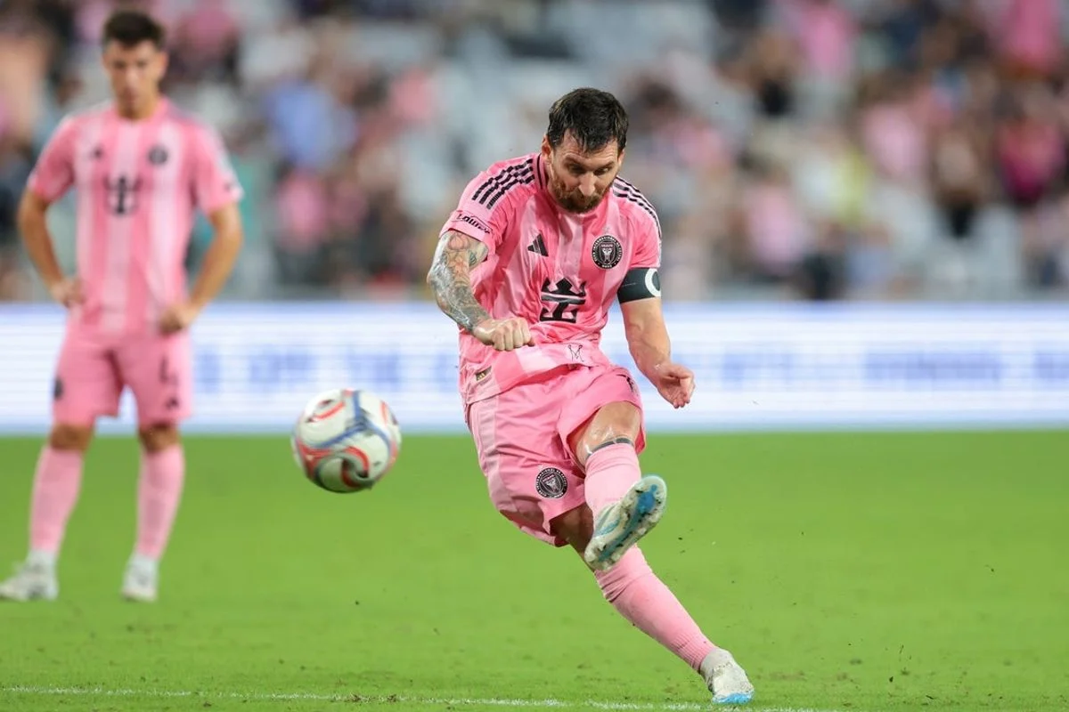 Lionel Messi Explodes for Four Goals as Inter Miami Dominates CF Montreal in Commanding 7-1 Victory