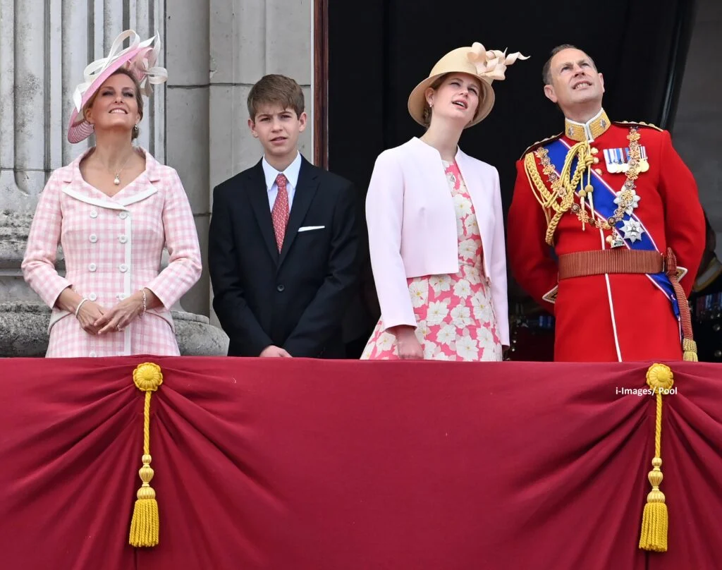 The Earl of Wessex Takes the Wheel as Royal Family Gathers at Balmoral Amidst Sussexes’ Impending Return