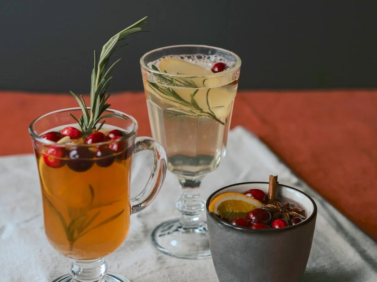 The Science and Evolution of Winter Mixology: Elevating the Seasonal Cocktail Experience through Heat and Technique