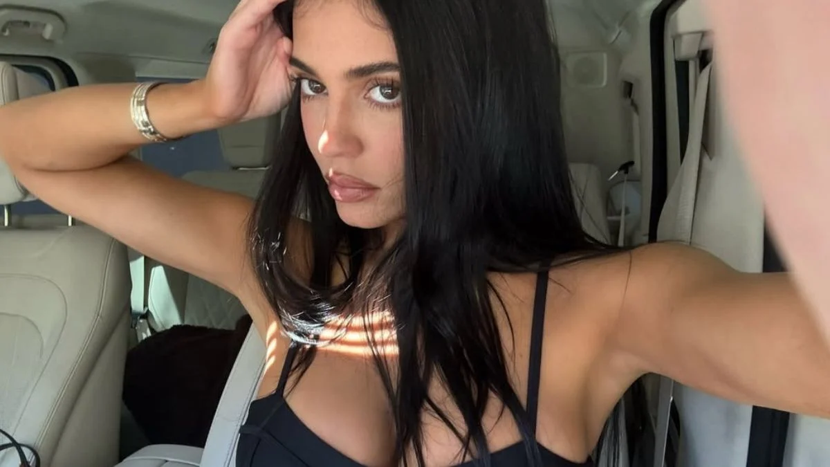 Kylie Jenner Redefines Athleisure Glamour with Chic Alo Yoga Ensemble and Post-Workout Self-Care Ritual