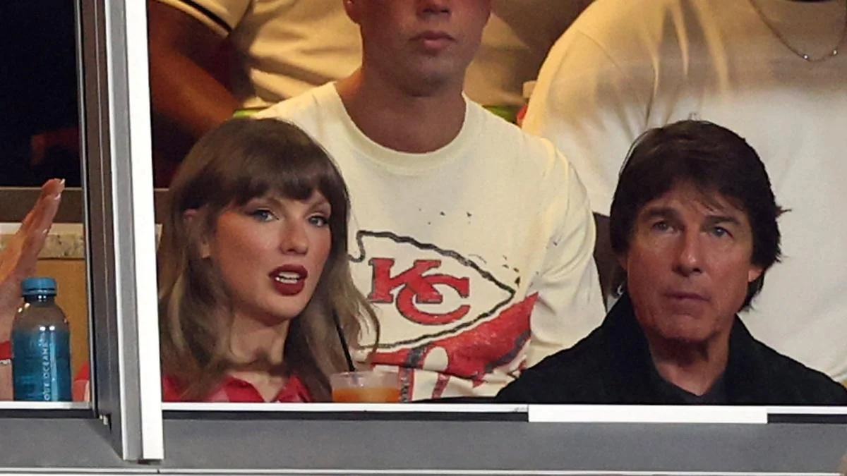 Taylor Swift and Tom Cruise’s Intriguing NFL Sideline Conversation Decoded by Lipreader Amidst Chiefs Game Frenzy