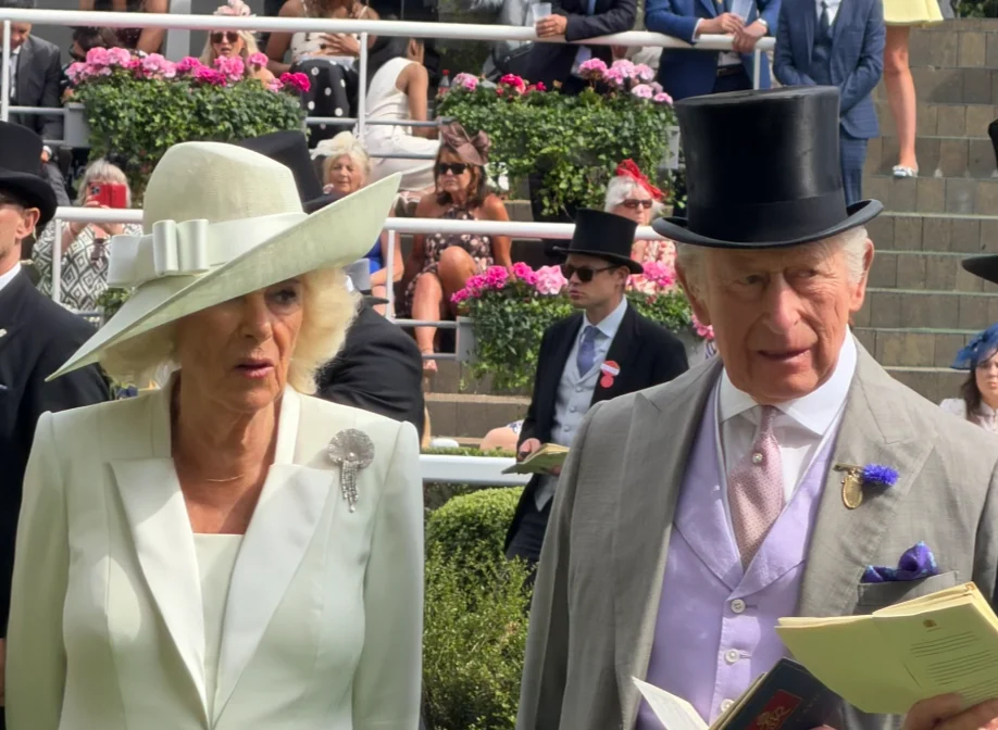 The King and Queen Celebrate First Jumps Winner of the Season as Reaching High Dominates at Listowel