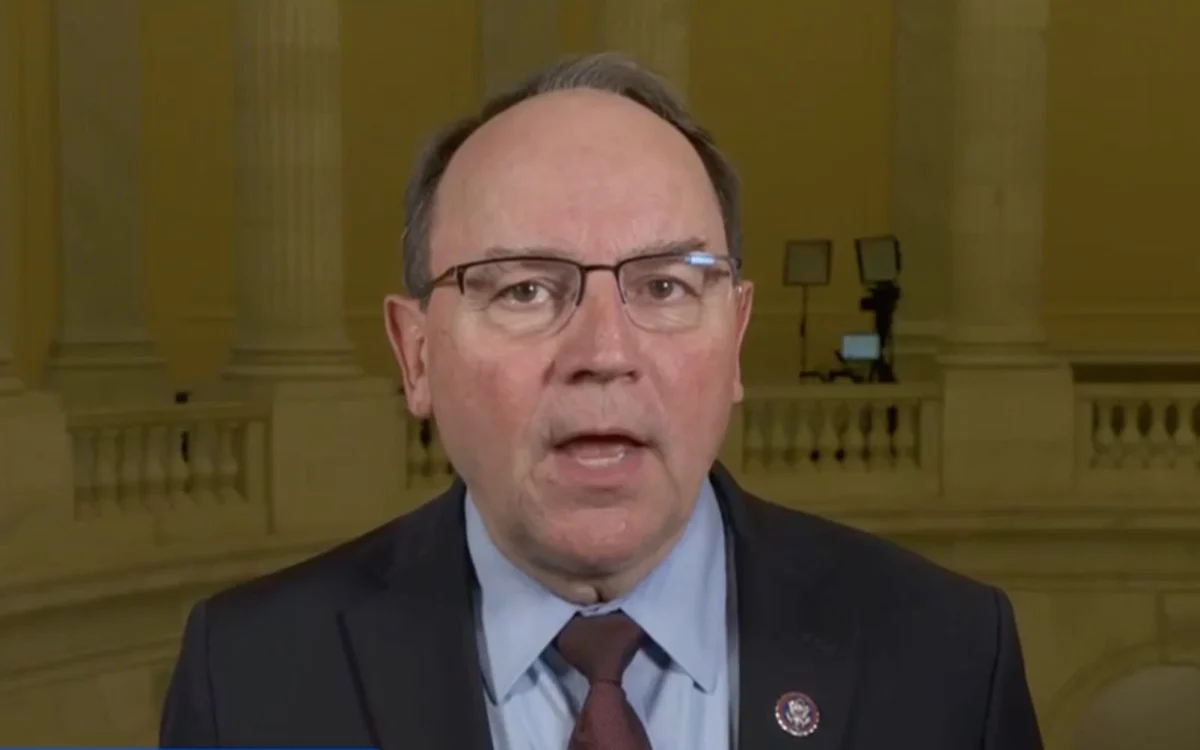 Wisconsin Representative Tom Tiffany Survives Emergency Plane Landing in Lake Wausau After Engine Failure