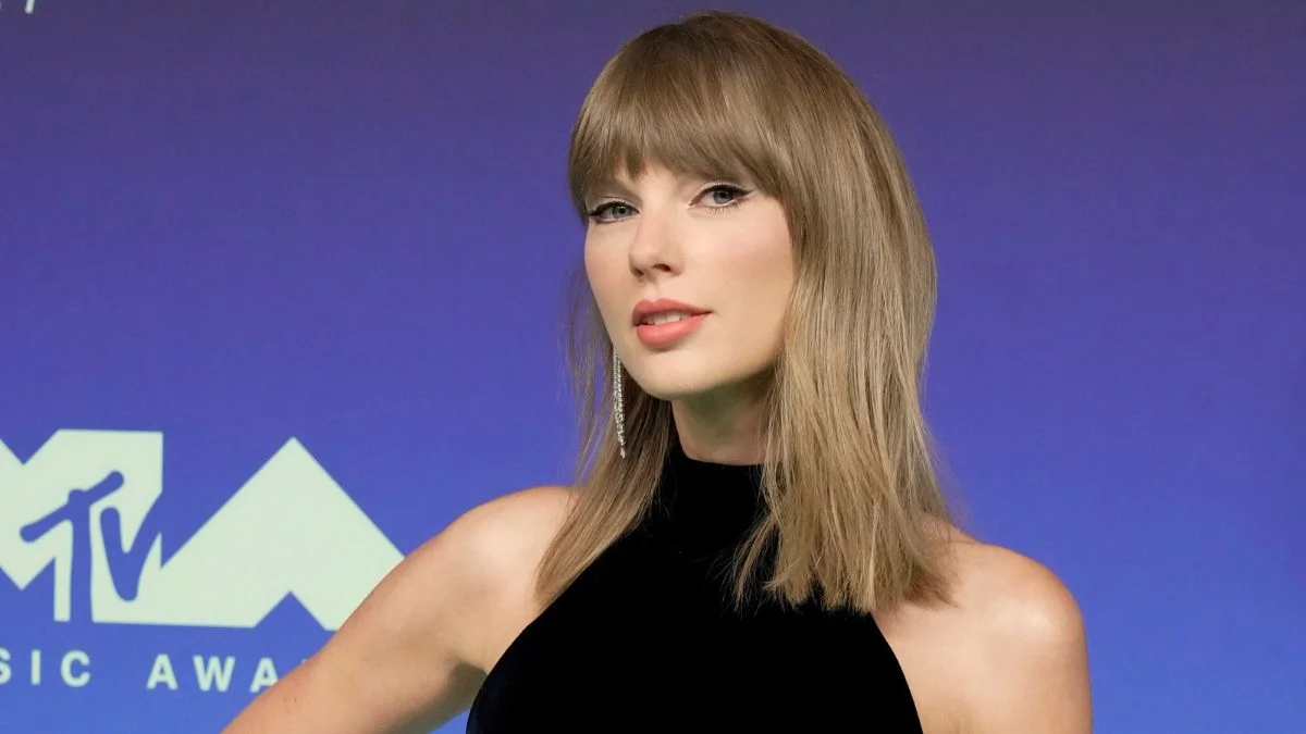 Taylor Swift Faces Scrutiny Over "The Life of a Showgirl: The Encore" Amidst Mixed Critical Reception and Record-Breaking Streaming Figures